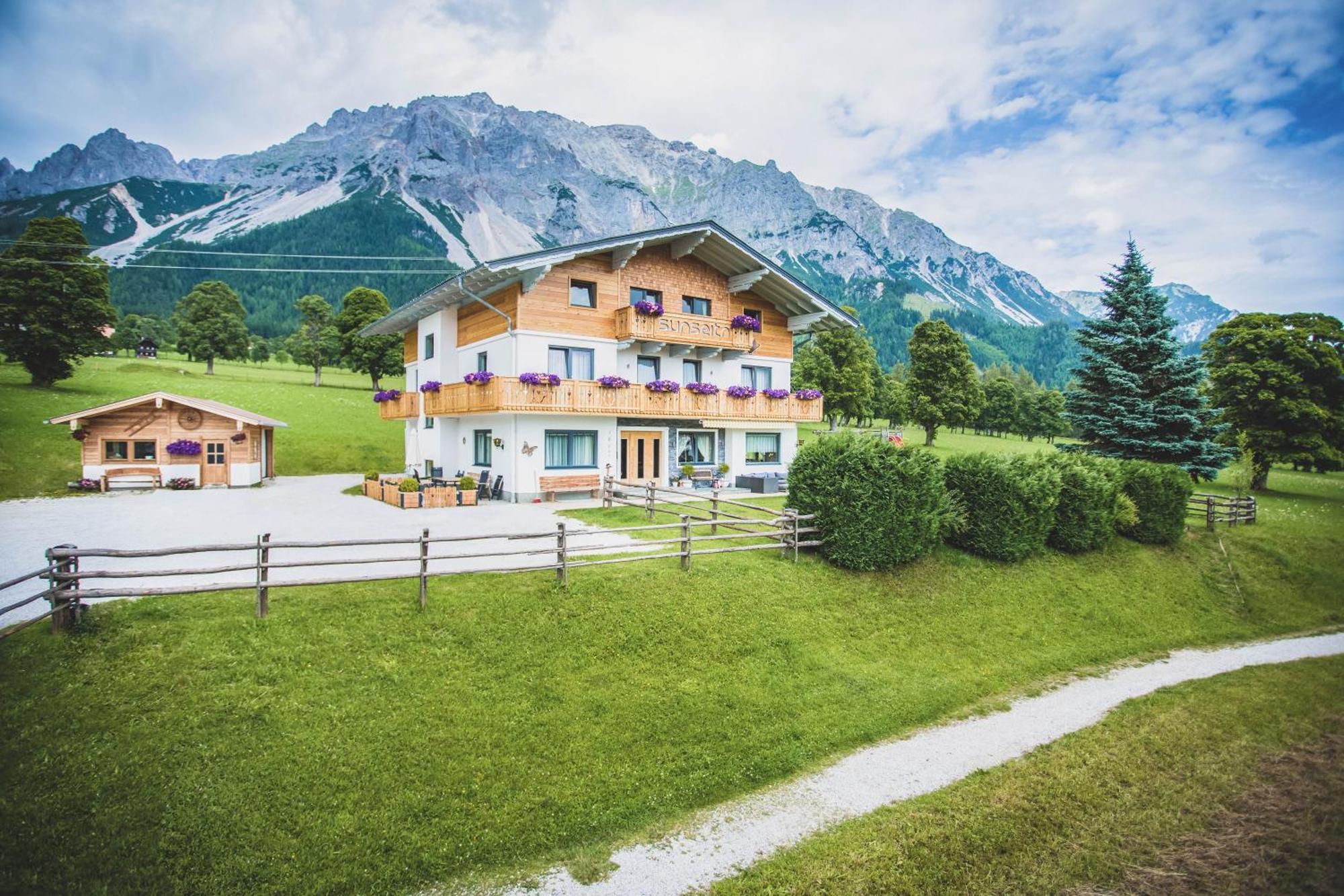 Landhaus Sunseitn Bed & Breakfast Ramsau am Dachstein Exterior photo